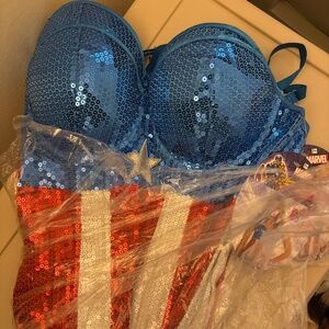 Lady Captain America Corset Med To Large !
